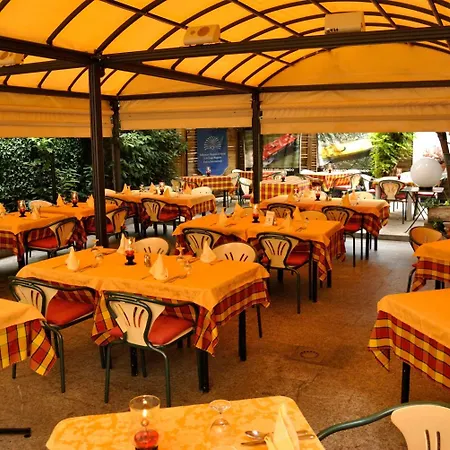 Szálloda Fiorentino 2*